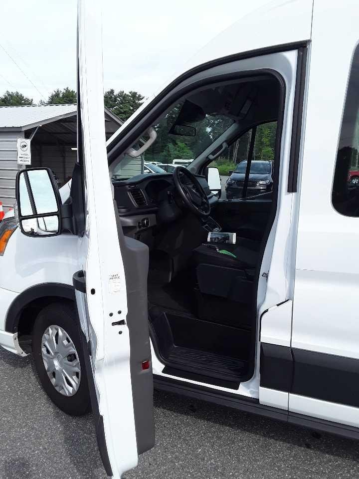 2021 Ford Transit photo 18