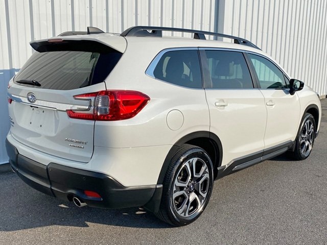 2024 Subaru Ascent Limited photo 2