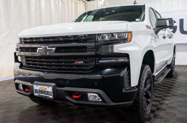 2021 Chevrolet Silverado 1500 LT Trail Boss photo 2
