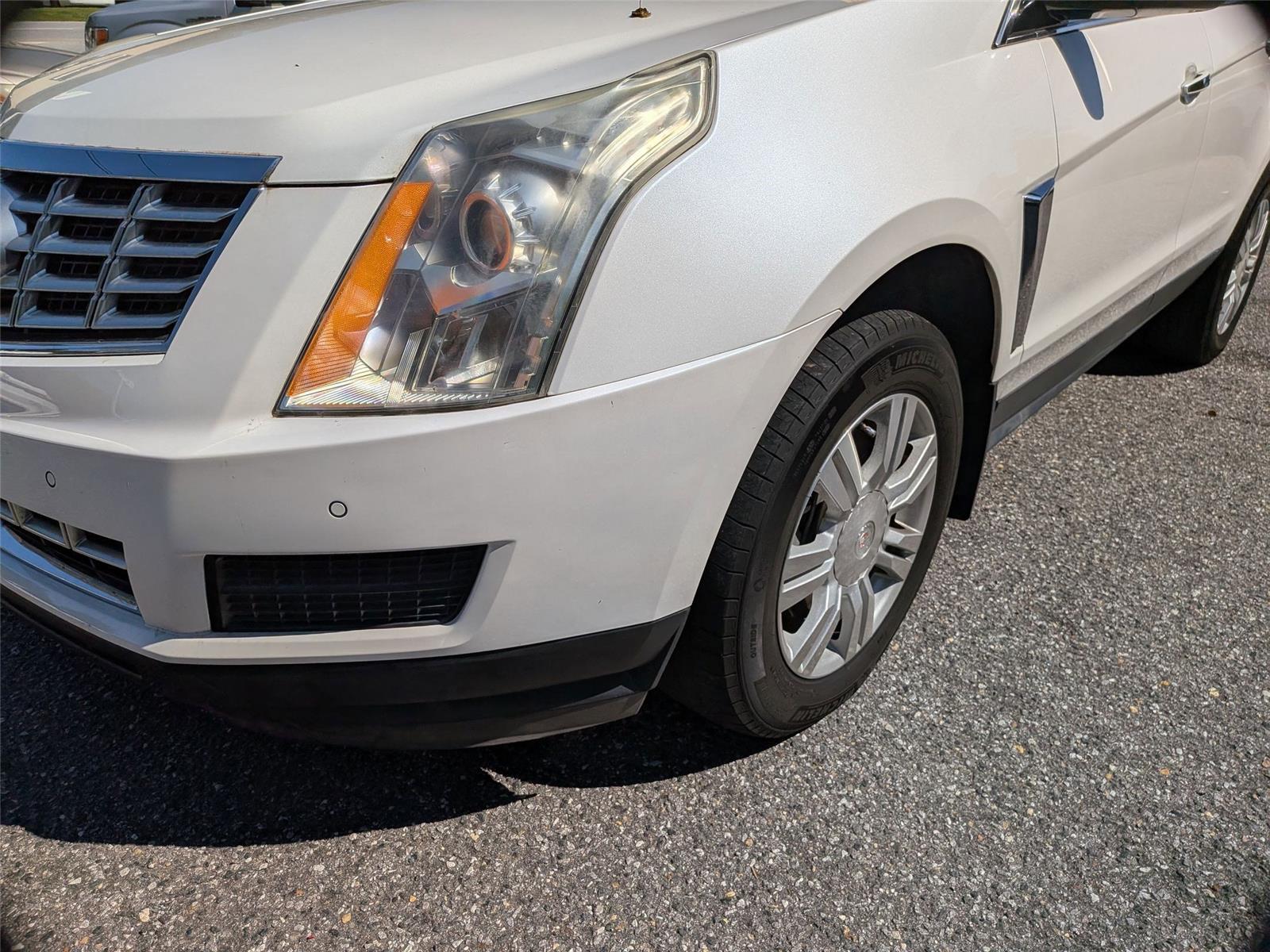 2016 Cadillac SRX Luxury photo 9