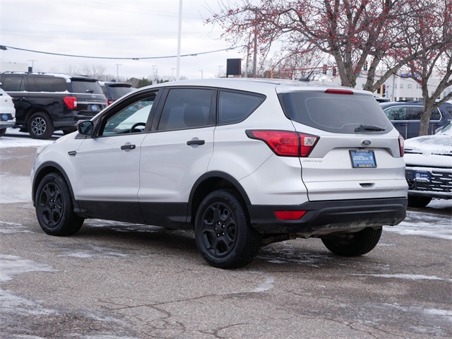 2019 Ford Escape S photo 4