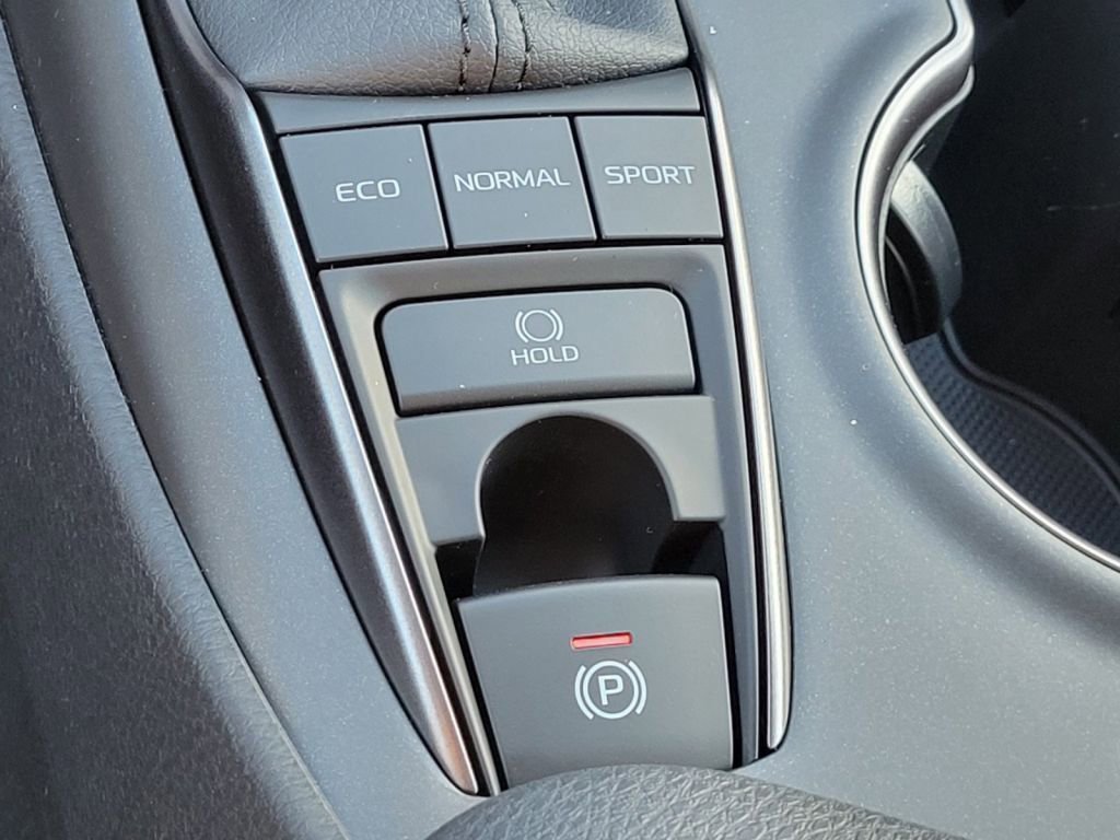 2024 Toyota Camry XSE V6 photo 7