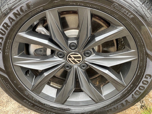 2024 Volkswagen Tiguan SE Wolfsburg Edition photo 12