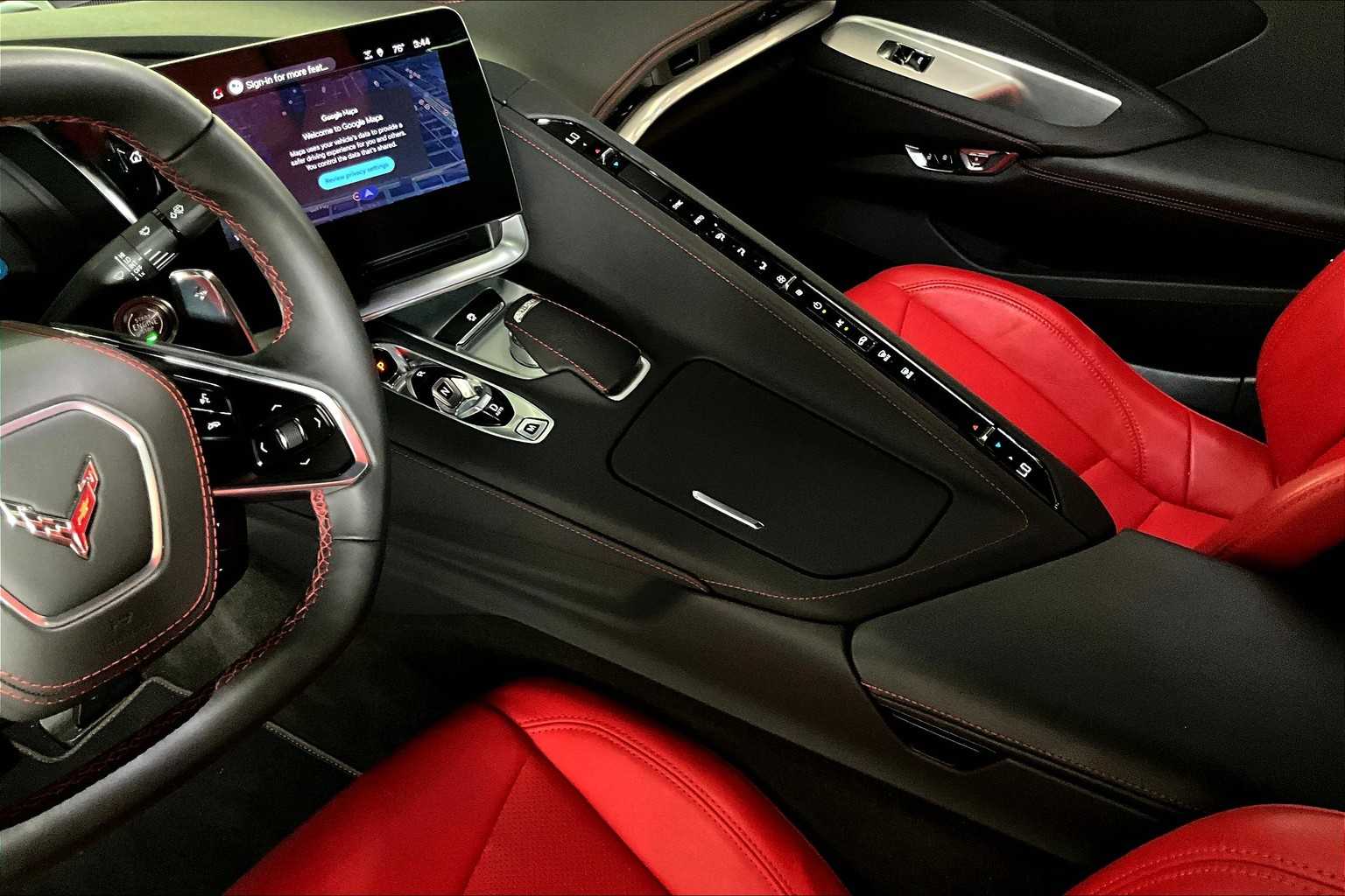 2025 Chevrolet Corvette 1LT photo 15