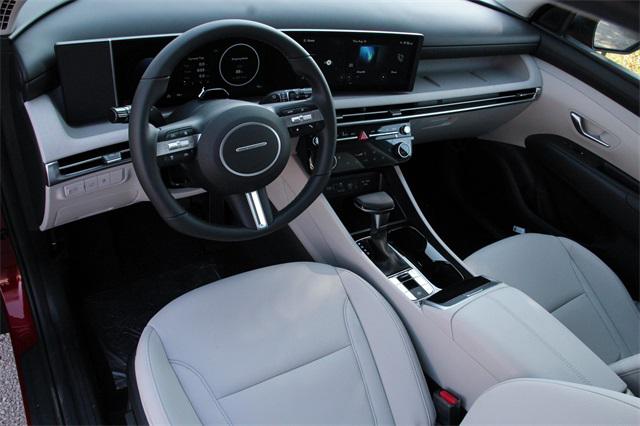 2025 Hyundai Tucson SEL Convenience photo 8