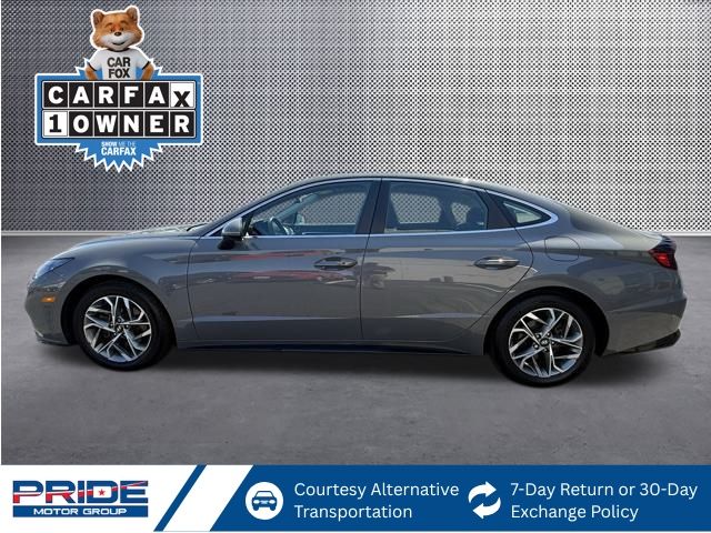 2022 Hyundai Sonata SEL photo 2
