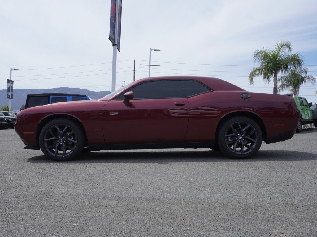 2023 Dodge Challenger SXT photo 5