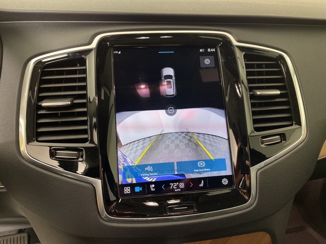 2025 Volvo XC90 T8 AWD Plus photo 4