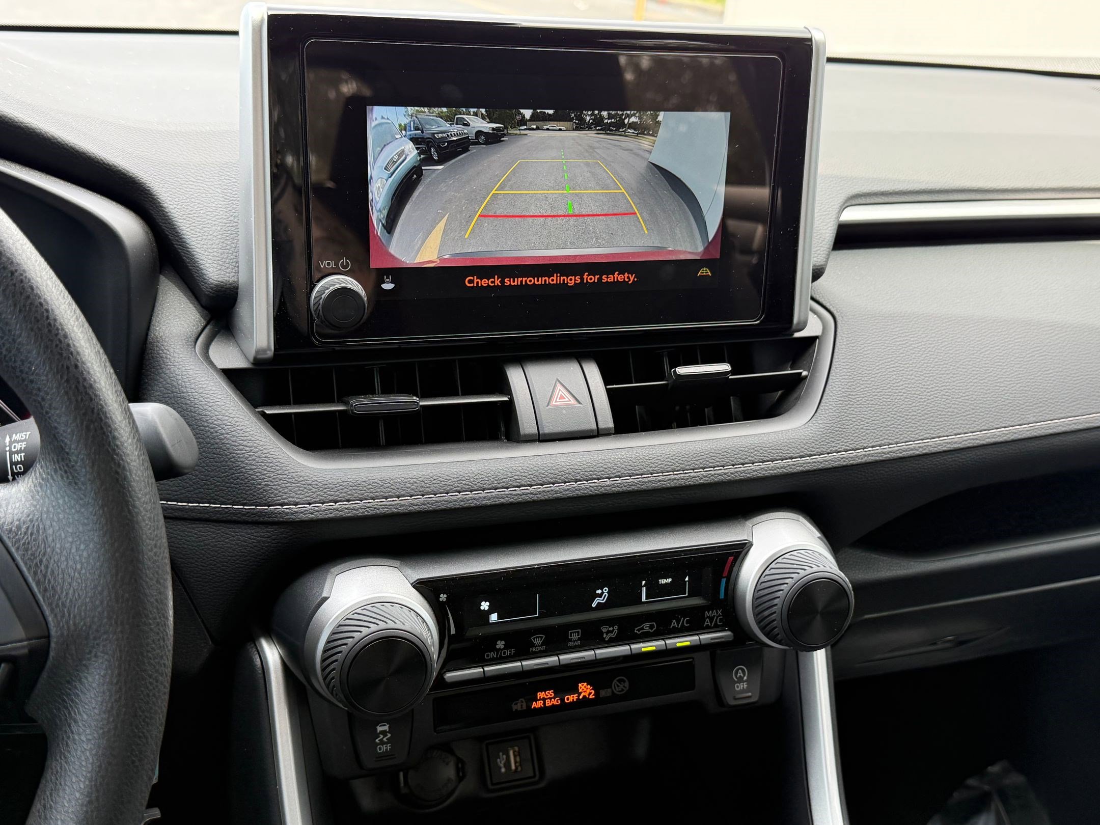 2025 Toyota RAV4 LE photo 20