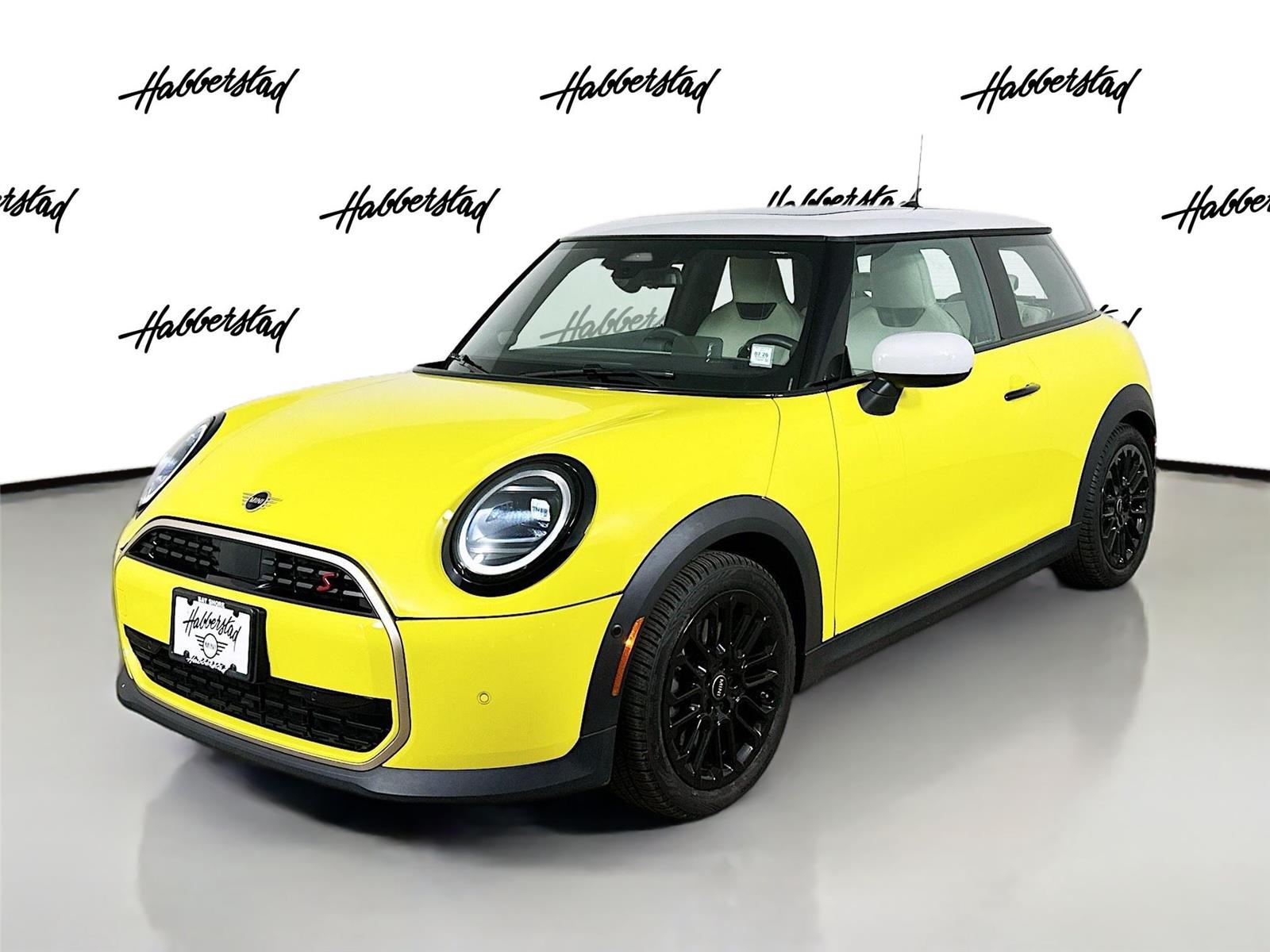 2025 MINI Hardtop 2 Door S's photo