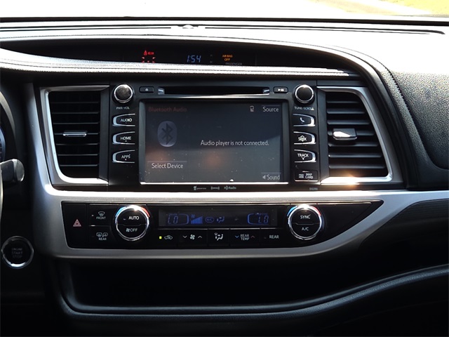 2019 Toyota Highlander SE photo 10