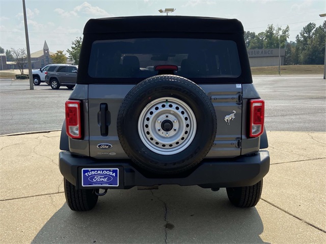 2025 Ford Bronco Base photo 2