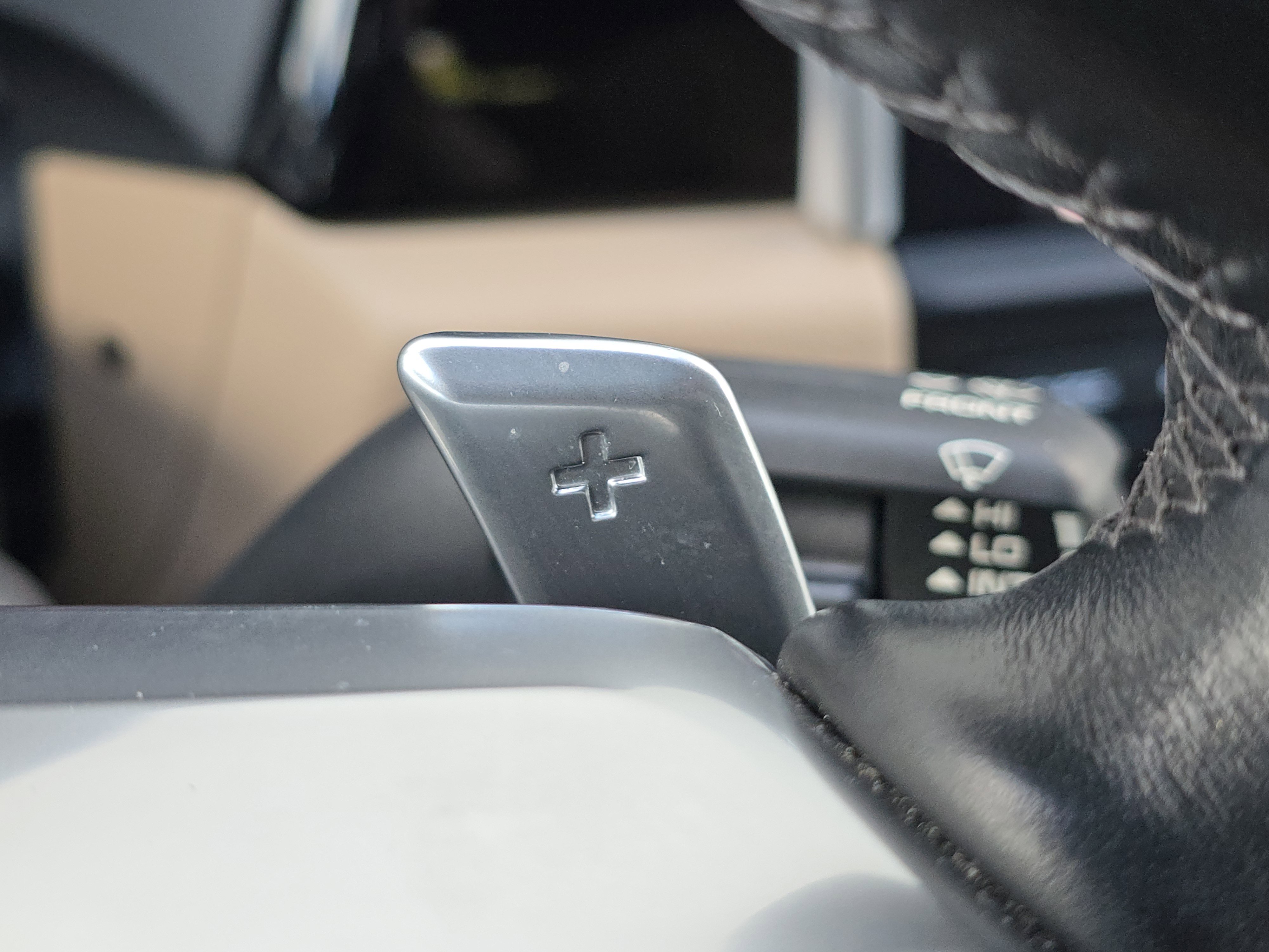 2021 Porsche Macan Base photo 4