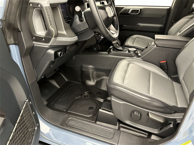 2024 Ford Bronco Everglades photo 3