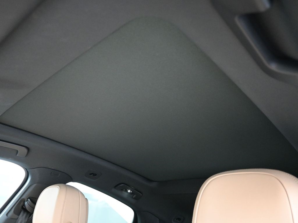 2024 Porsche Cayenne Coupe Base photo 19