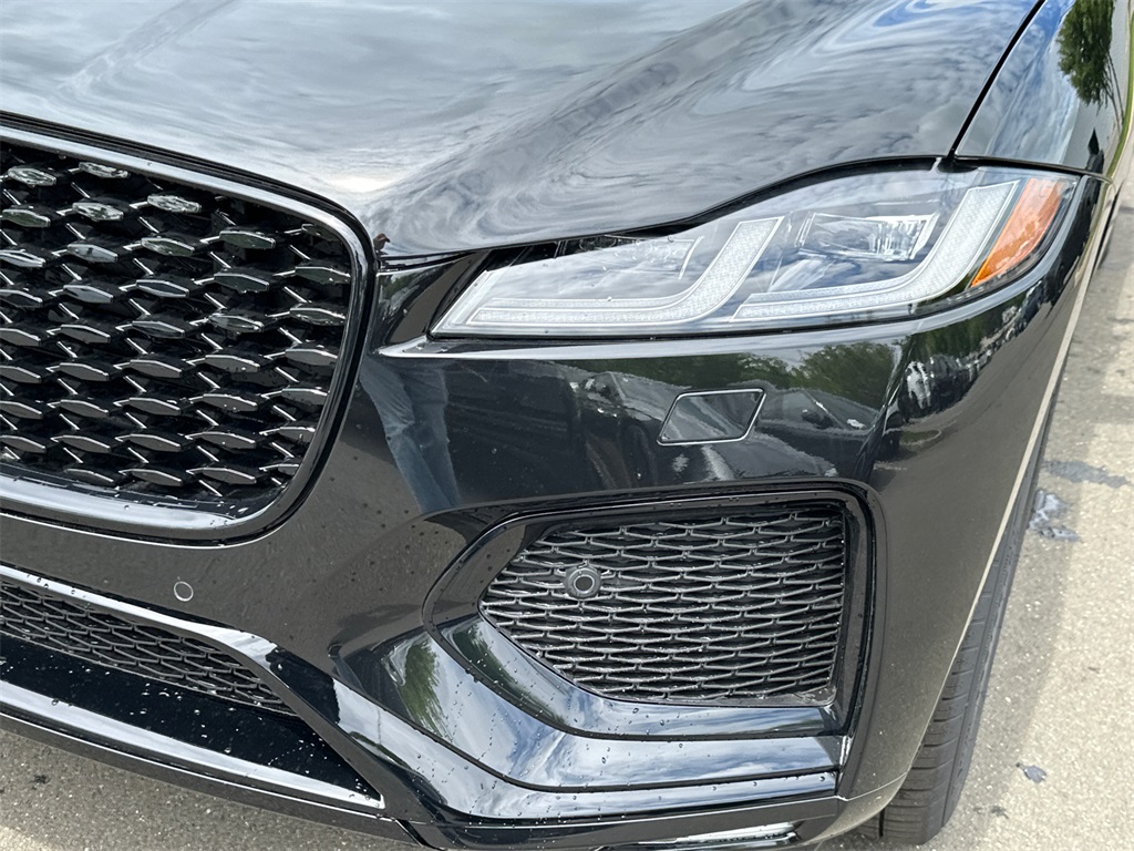 2026 Jaguar F-PACE P250 R-Dynamic S photo 7