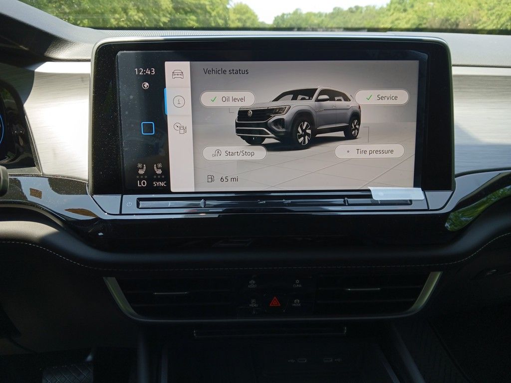 2025 Volkswagen Atlas Cross Sport SE Technology photo 19
