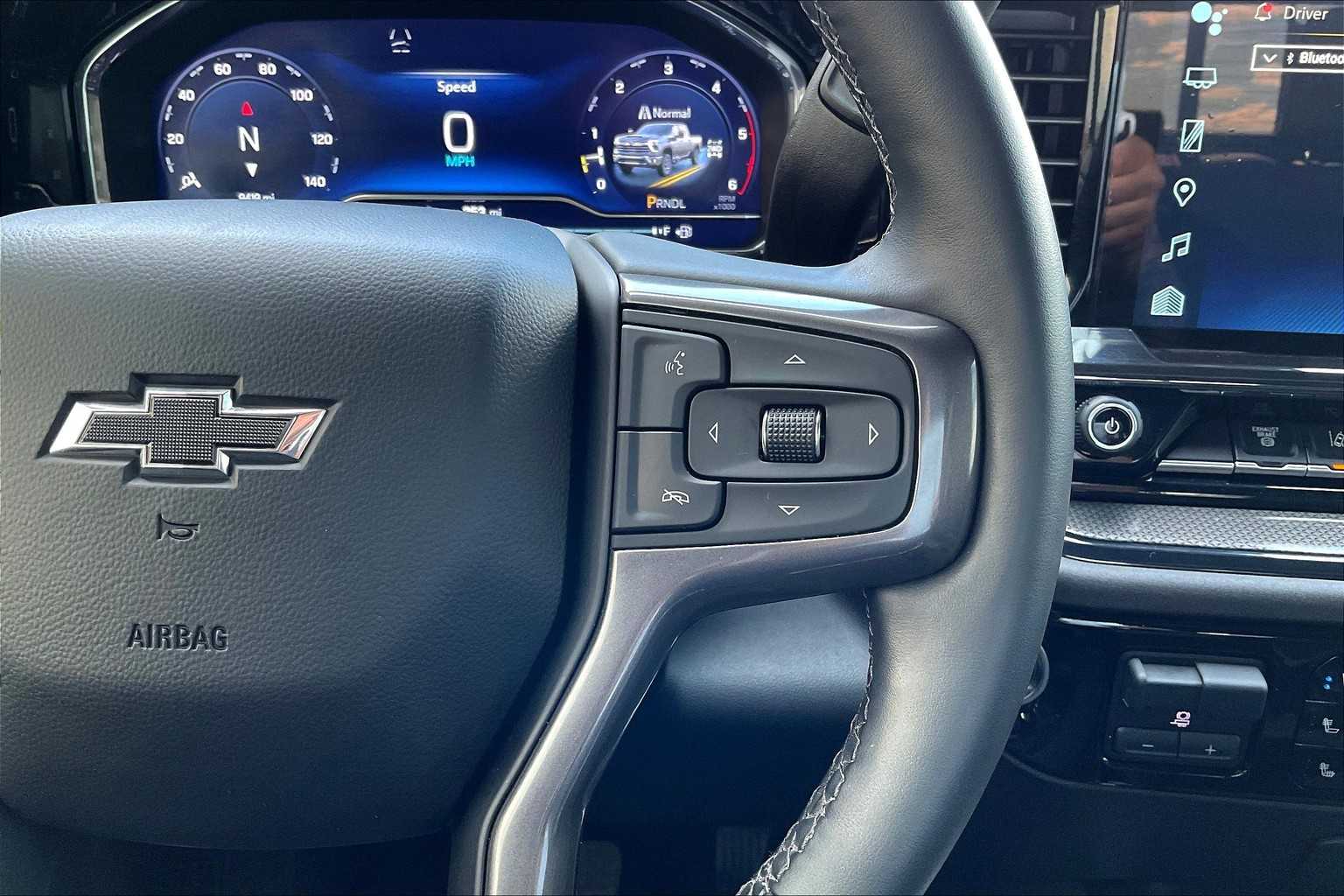 2025 Chevrolet Silverado 2500HD ZR2 photo 24