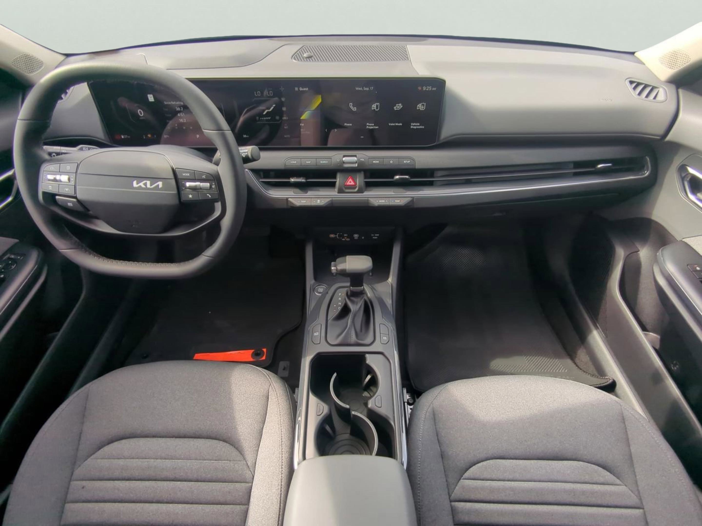 2025 Kia K4 EX photo 13