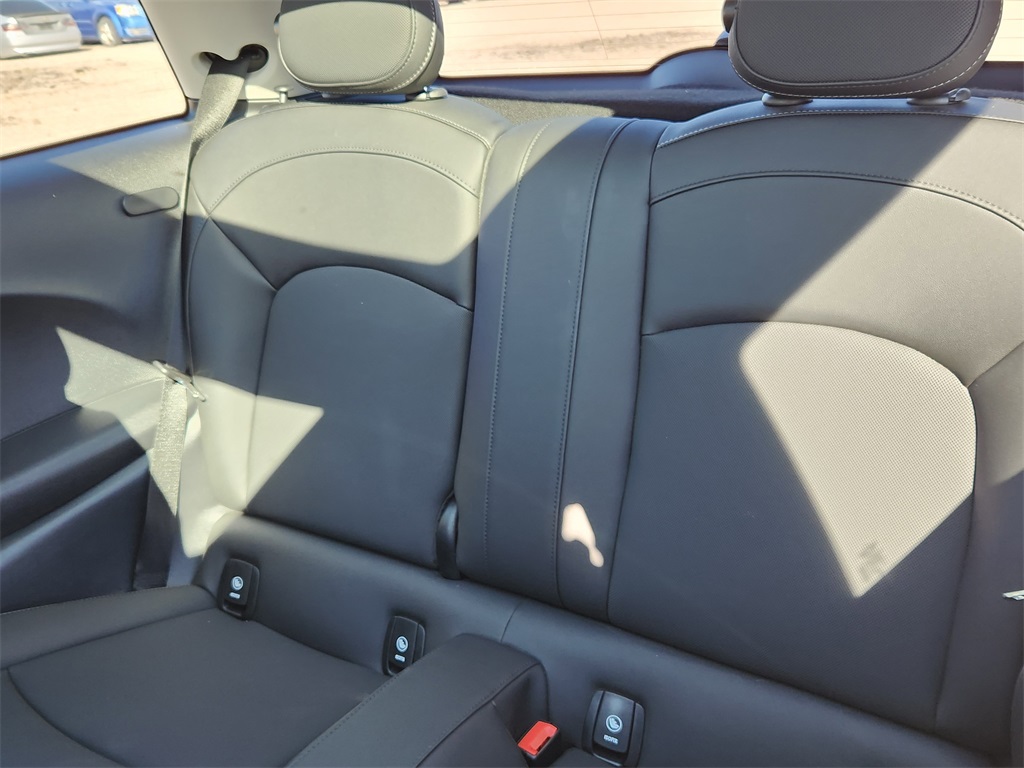 2024 Mini Cooper 2 Door Hardtop SE photo 9