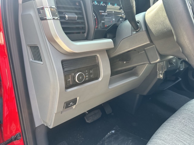 2023 Ford F-350 XL photo 11