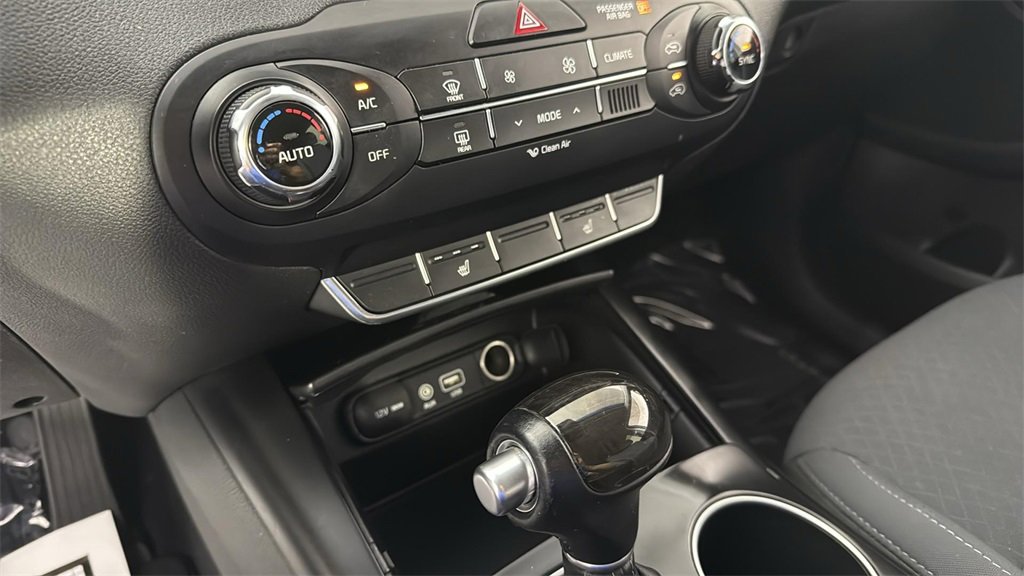 2017 Kia Sorento LX photo 21