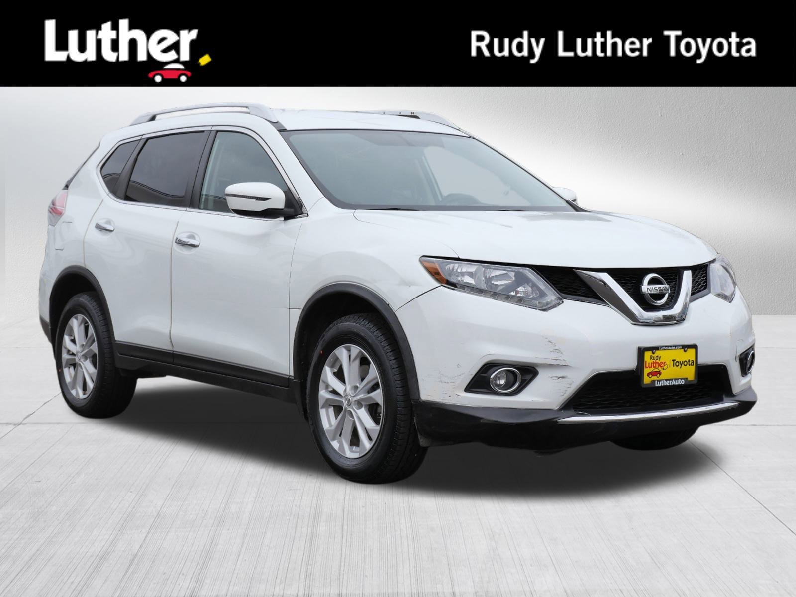 2016 Nissan Rogue SV