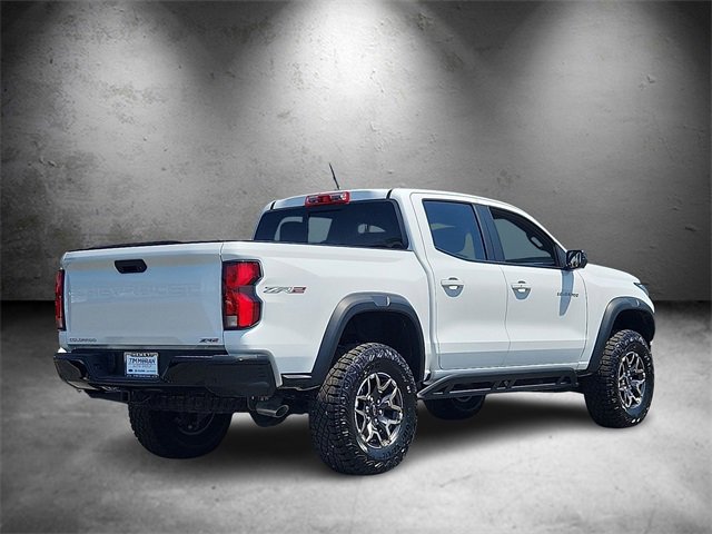 2025 Chevrolet Colorado ZR2 photo 4