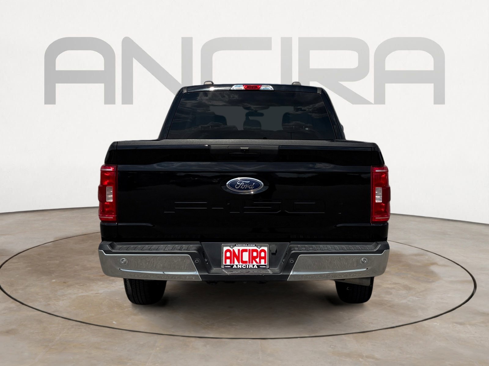 2023 Ford F-150 XLT photo 8