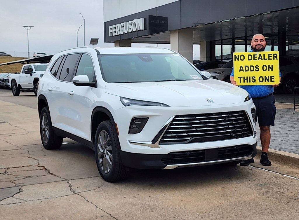 2026 Buick Enclave Preferred's photo