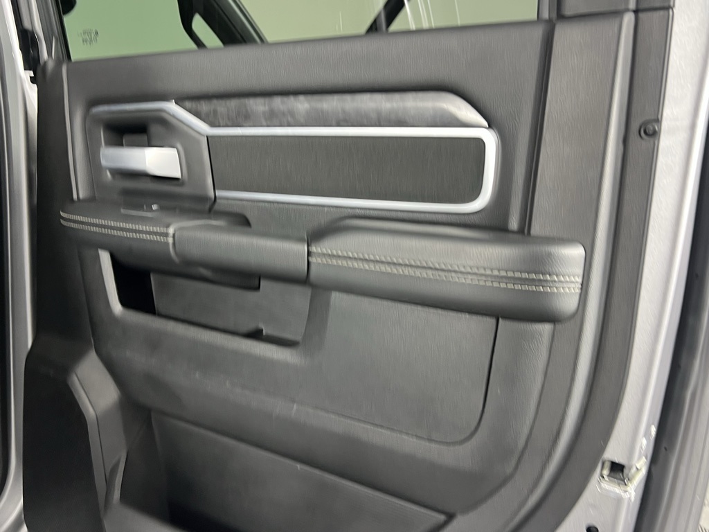 2024 Ram 2500 Big Horn photo 27