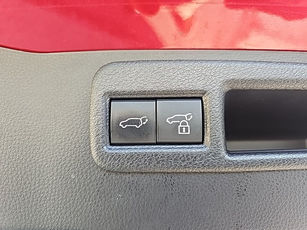 2021 Toyota Venza XLE photo 13