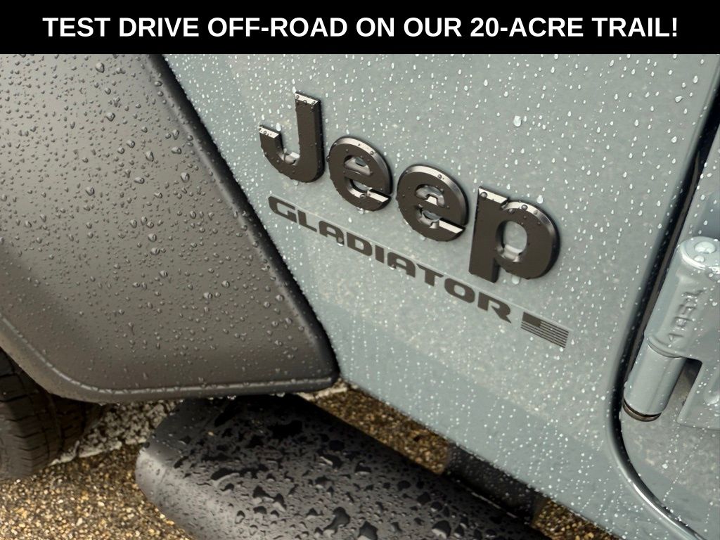 2025 Jeep Gladiator Sport photo 28