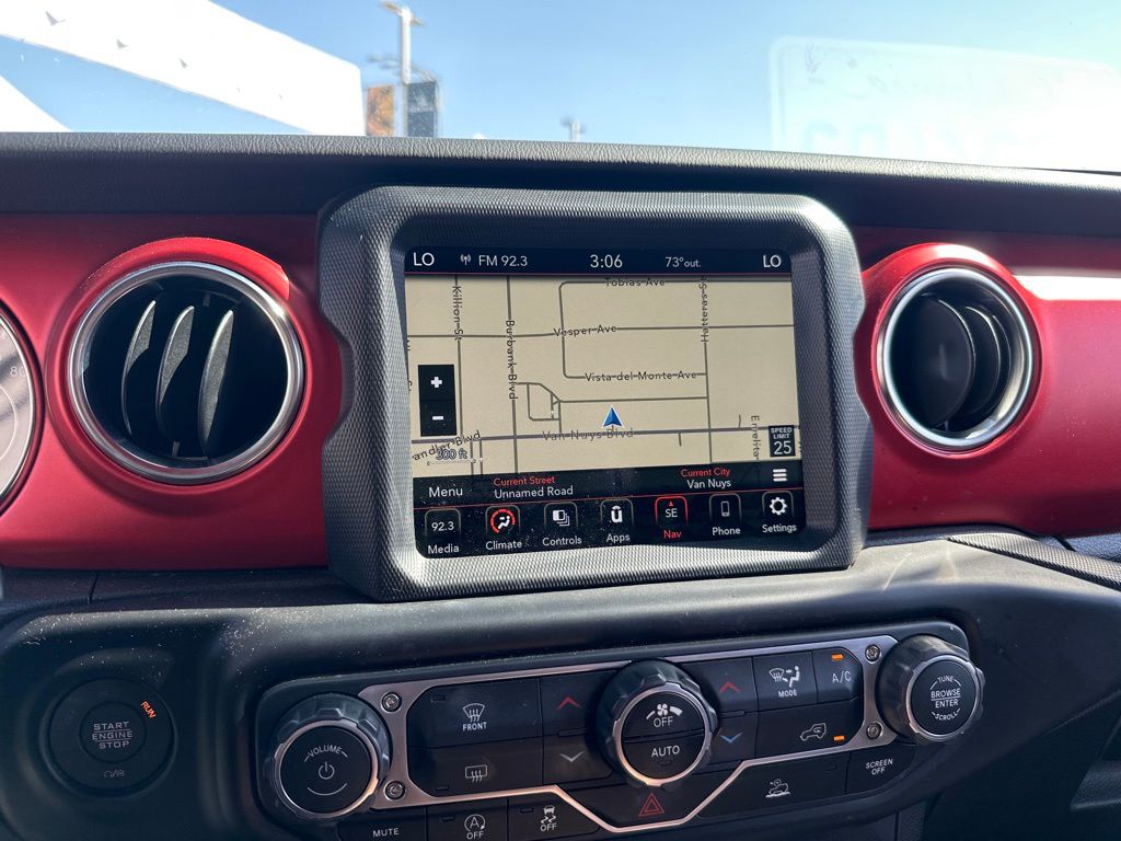 2022 Jeep Gladiator Rubicon photo 11