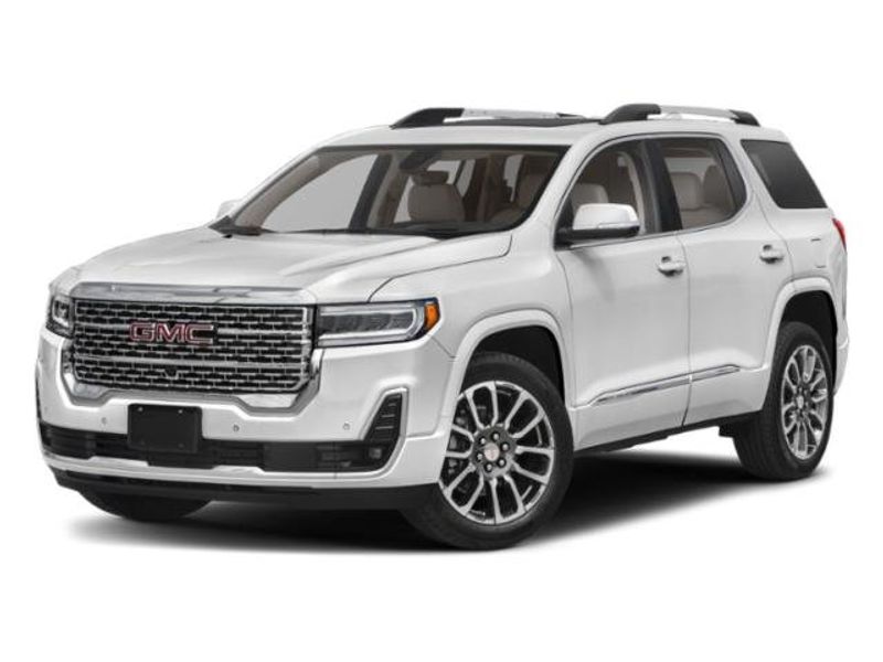 2022 GMC Acadia Denali's photo