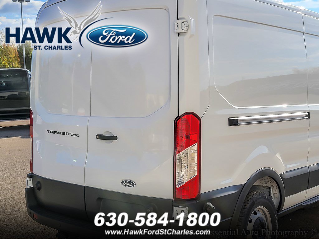 2026 Ford Transit Cargo Van photo 3