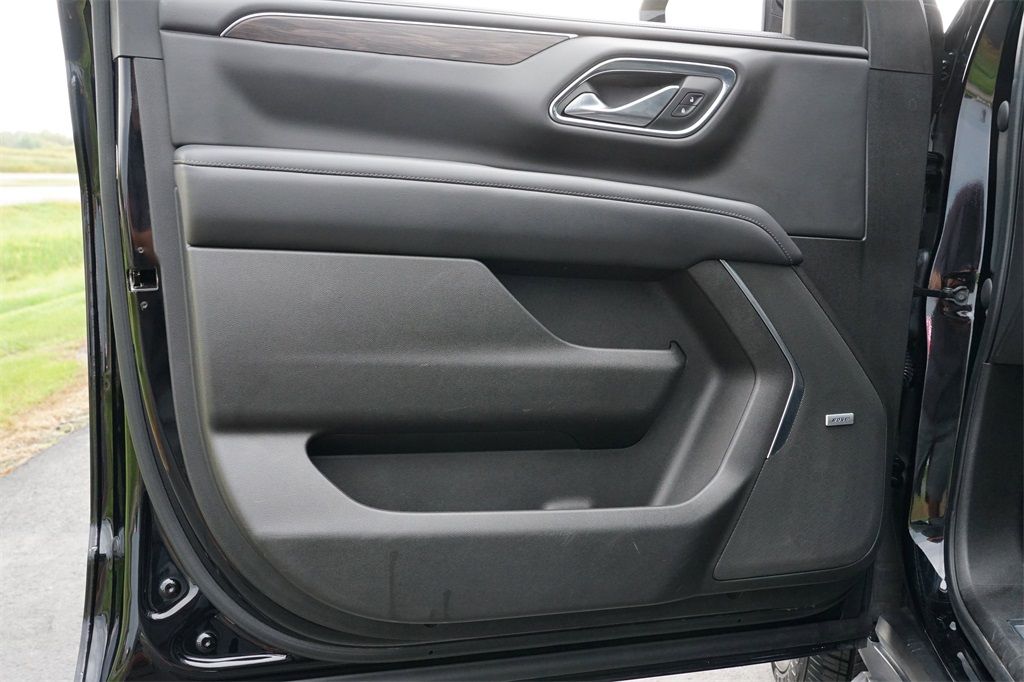 2021 Chevrolet Tahoe LT photo 15