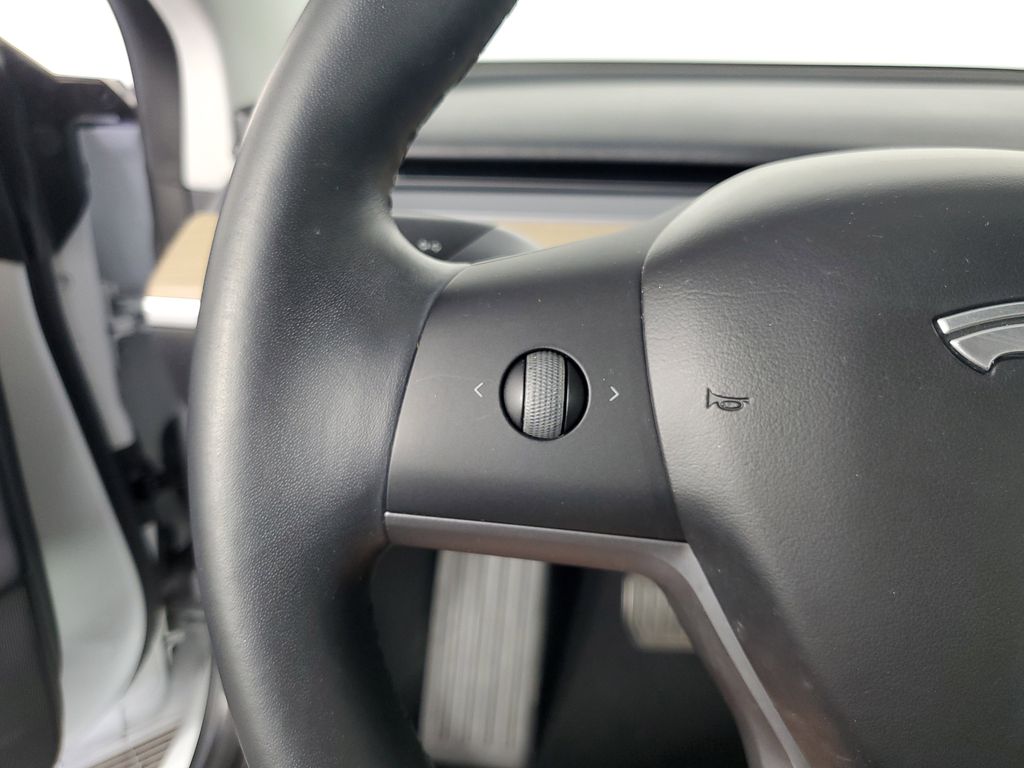 2018 Tesla Model 3 Long Range photo 21