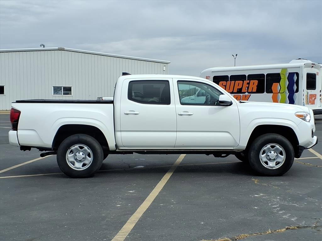 2022 Toyota Tacoma SR5 4x4 Short Bed photo 3