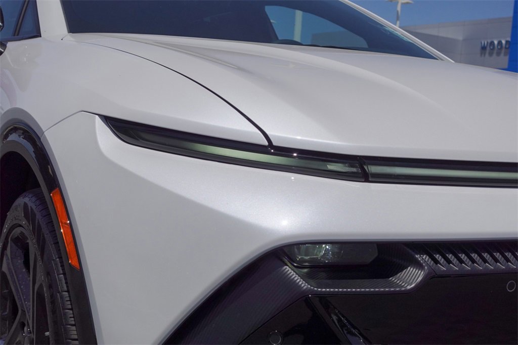 2025 Chevrolet Equinox EV 3RS photo 3