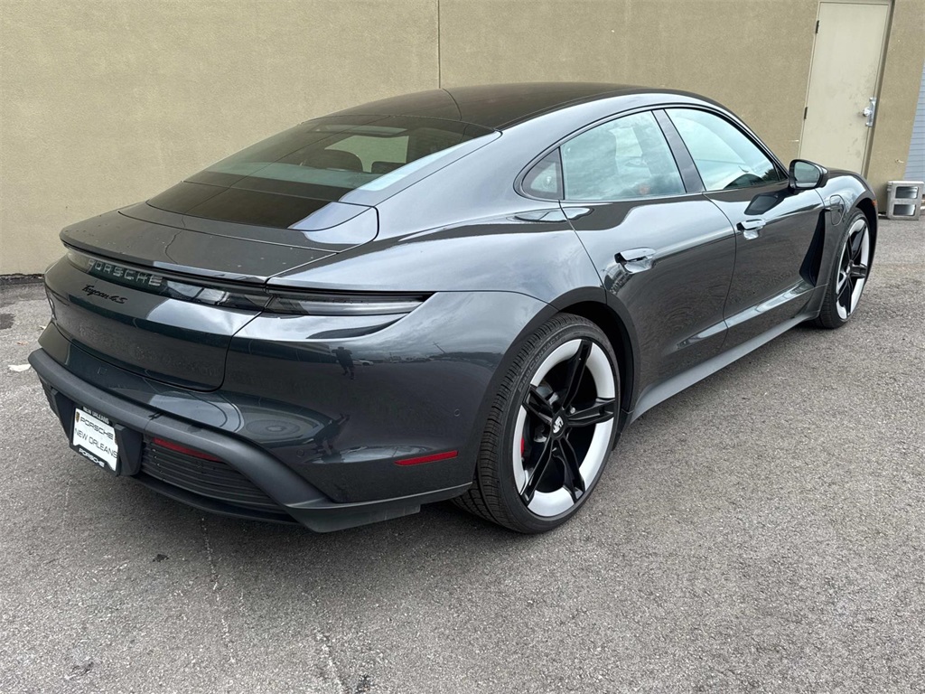 2025 Porsche Taycan 4S photo 12