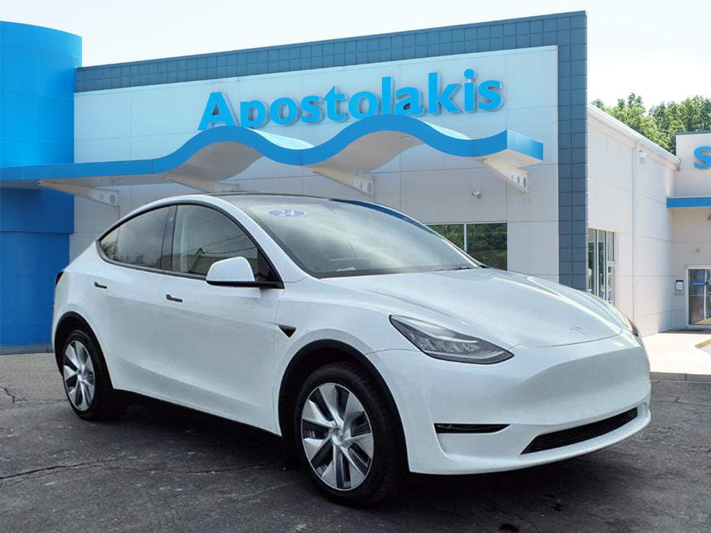 2023 Tesla Model Y Long Range's photo