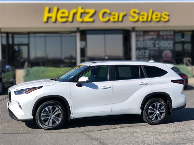 2024 Toyota Highlander XLE photo 16