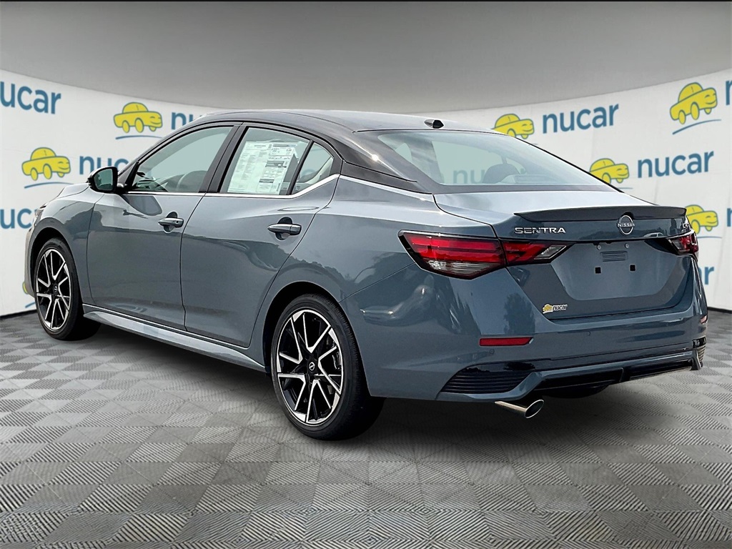 2025 Nissan Sentra SR photo 4
