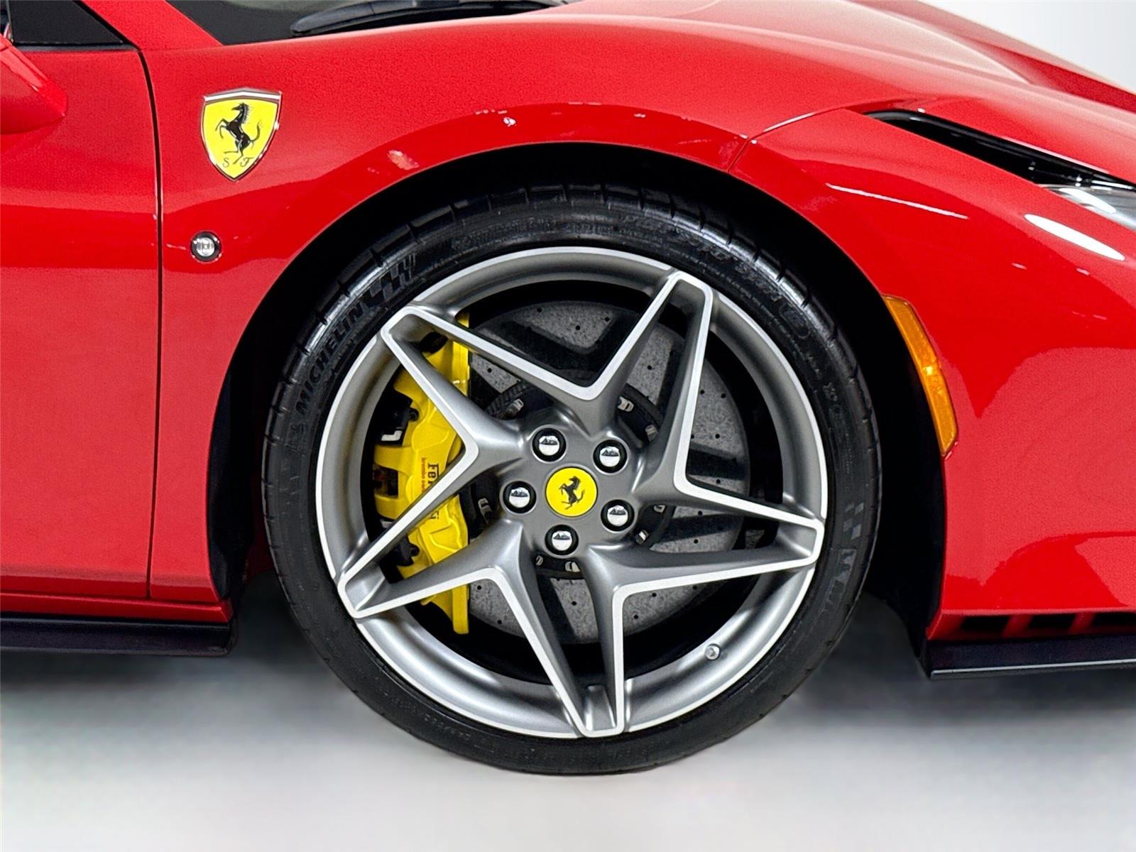 2022 Ferrari F8 Spider photo 30