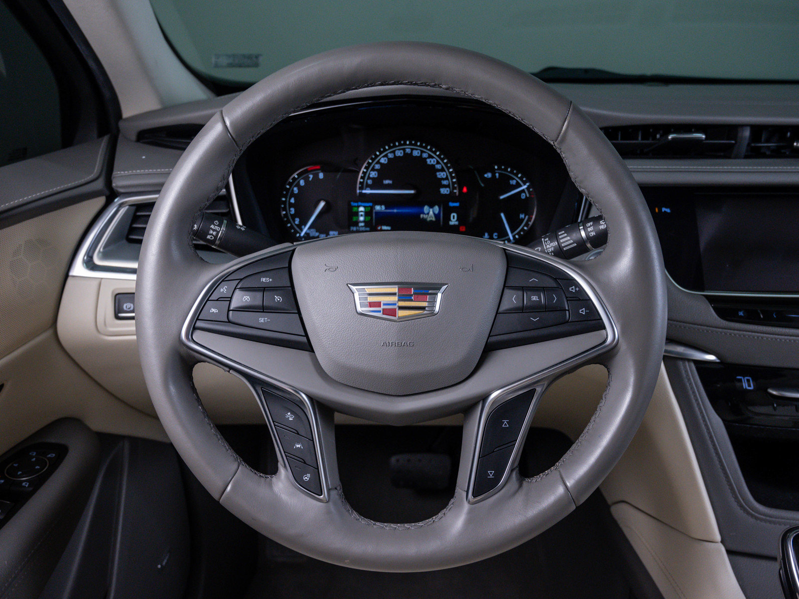 2018 Cadillac XT5 Premium Luxury photo 14