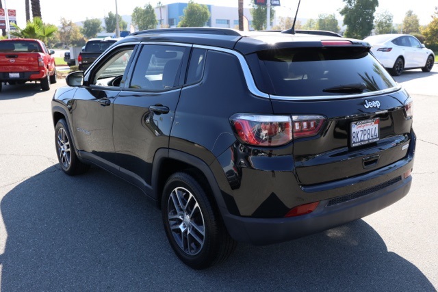 2018 Jeep Compass Latitude photo 3