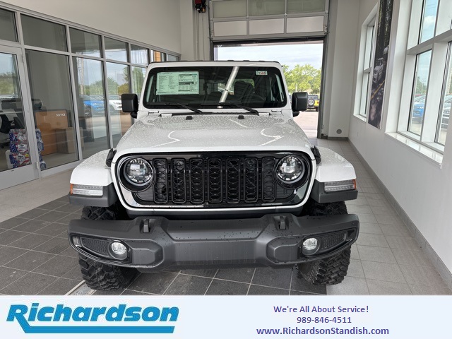 2024 Jeep Gladiator Willys photo 2
