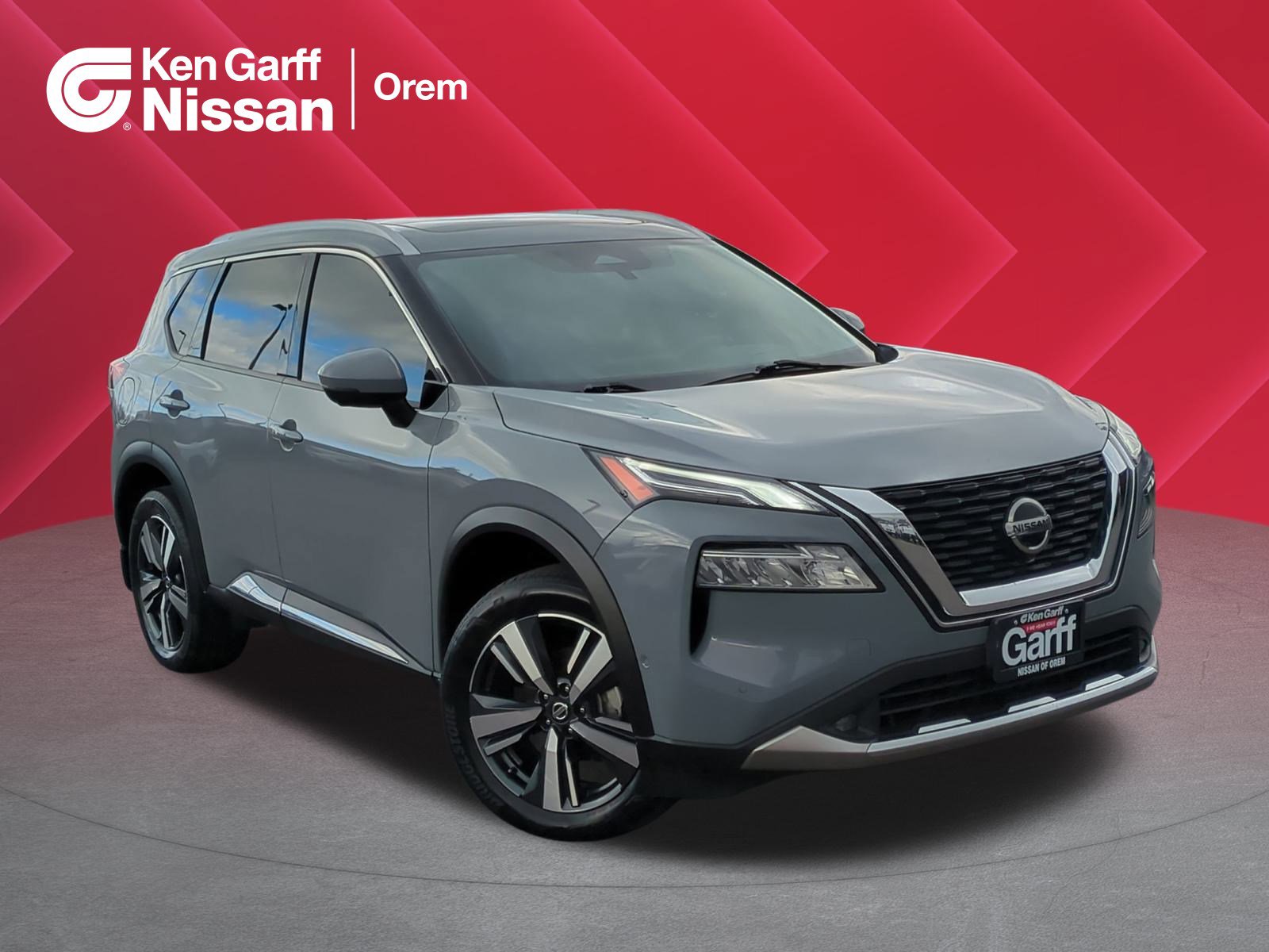 2021 Nissan Rogue Platinum's photo