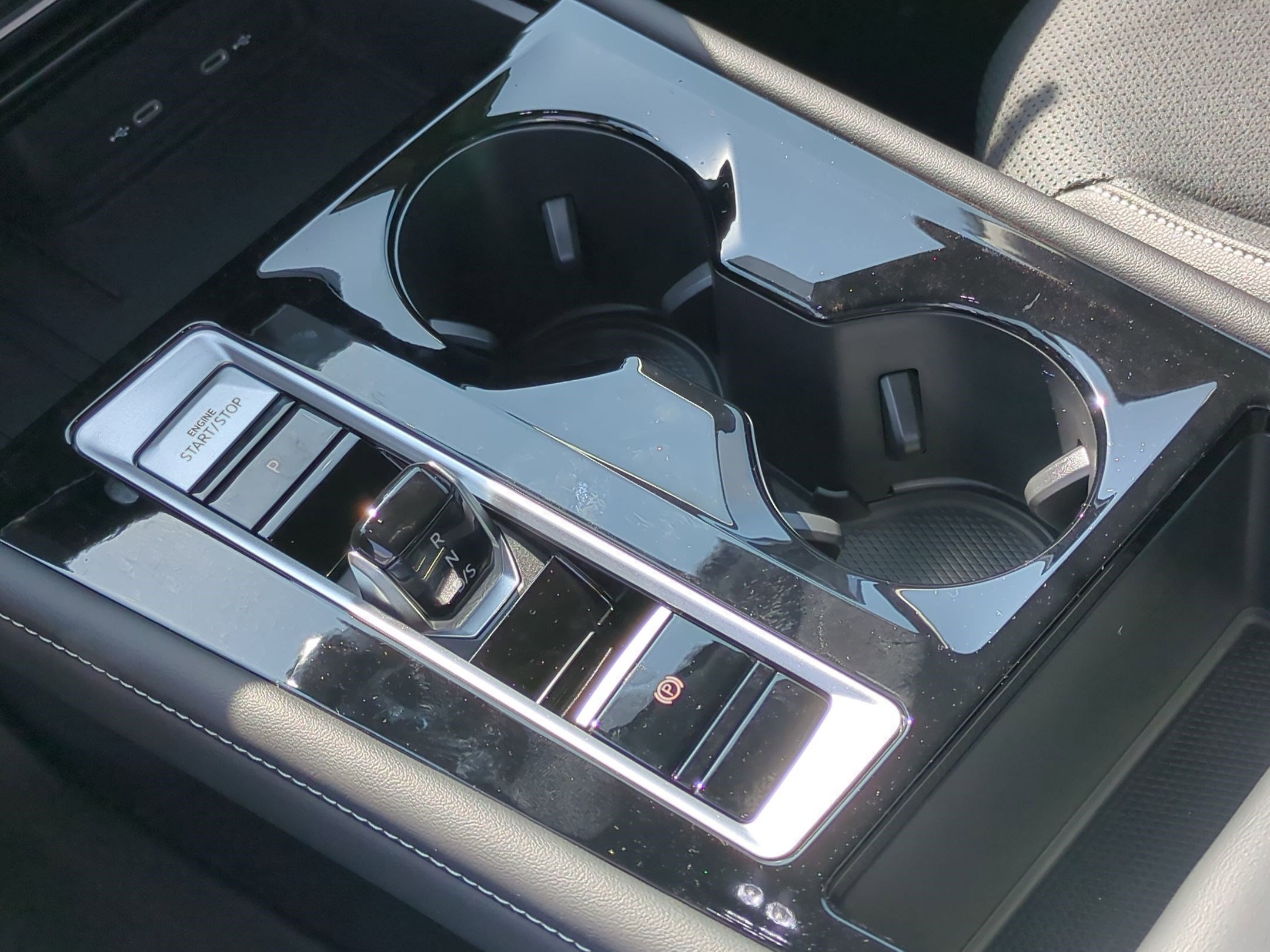 2025 Volkswagen Atlas SE Technology photo 10